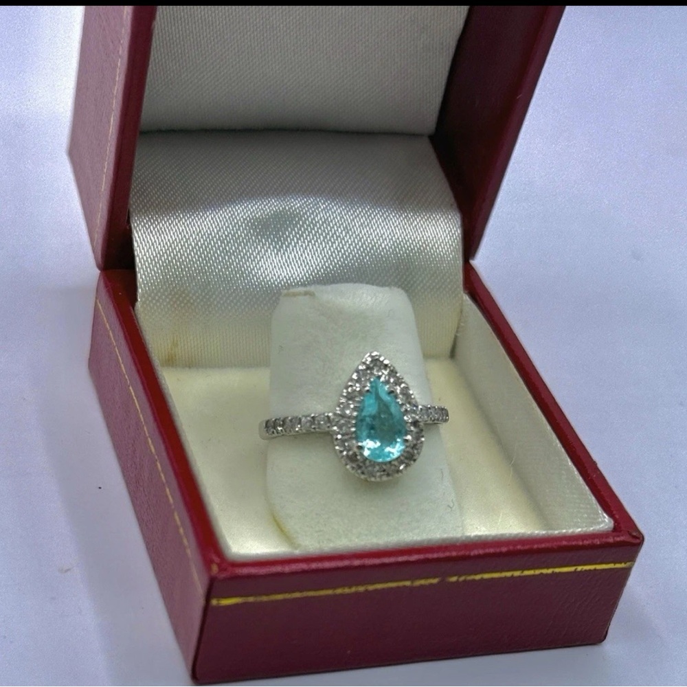 Teardrop Silver Ring with Paraíba Turmaline Gem- Certified - 0.8crt - Size 7